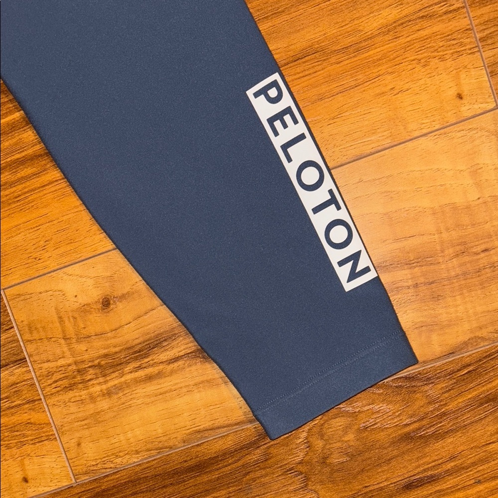 Peloton High Rise Oasis Blue Leggings 25" Size Medium - Picture 5 of 6